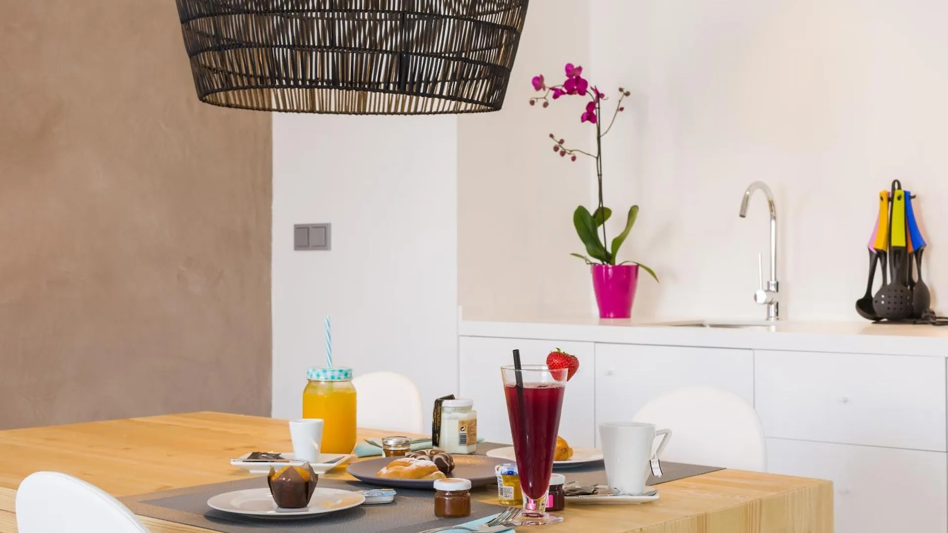 One Ibiza Suites