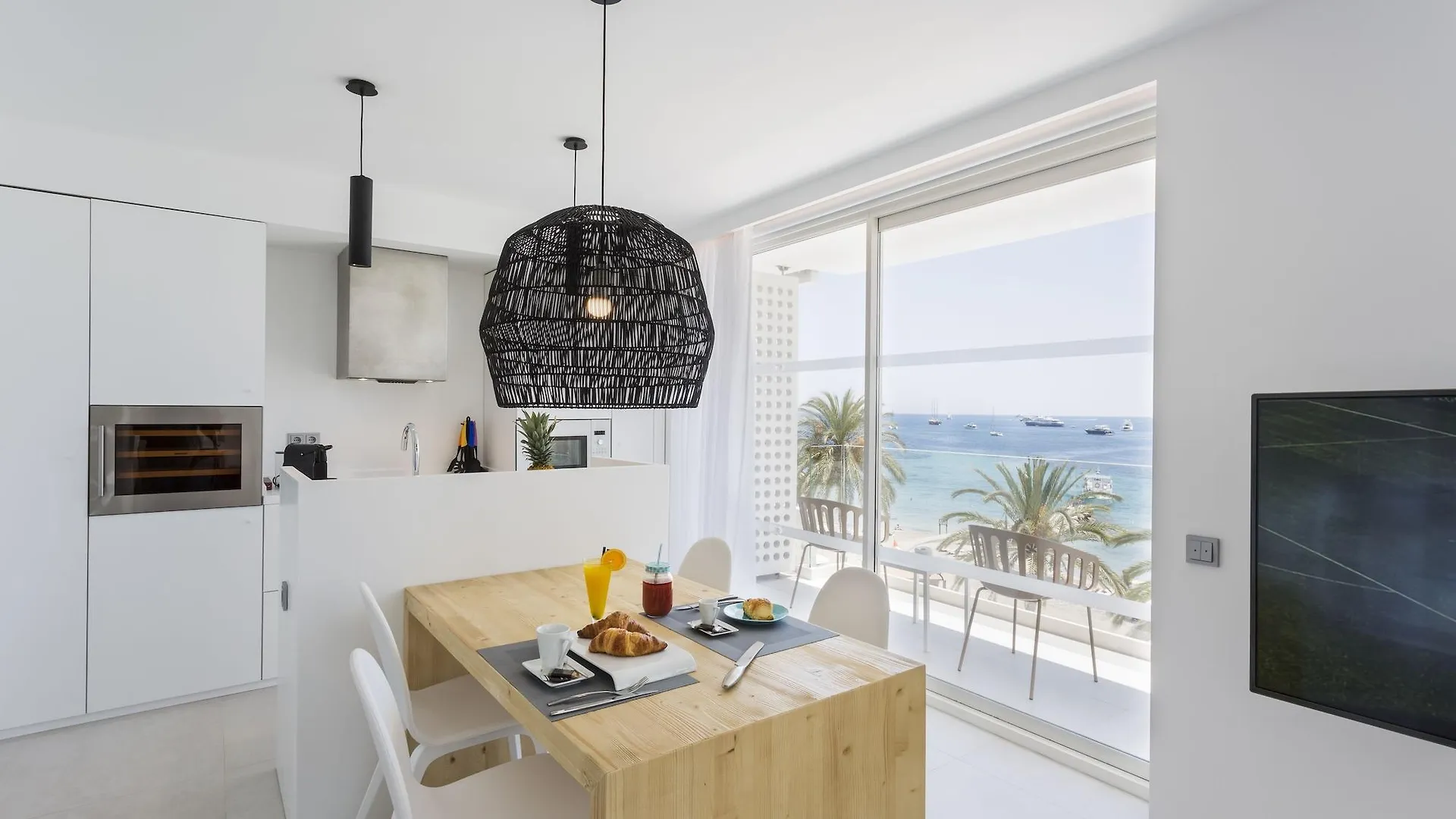 One Ibiza Suites